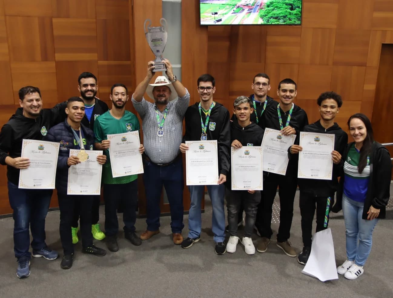Atletas da FDSMT recebem Moção de Aplausos na Assembleia Legislativa de Mato Grosso